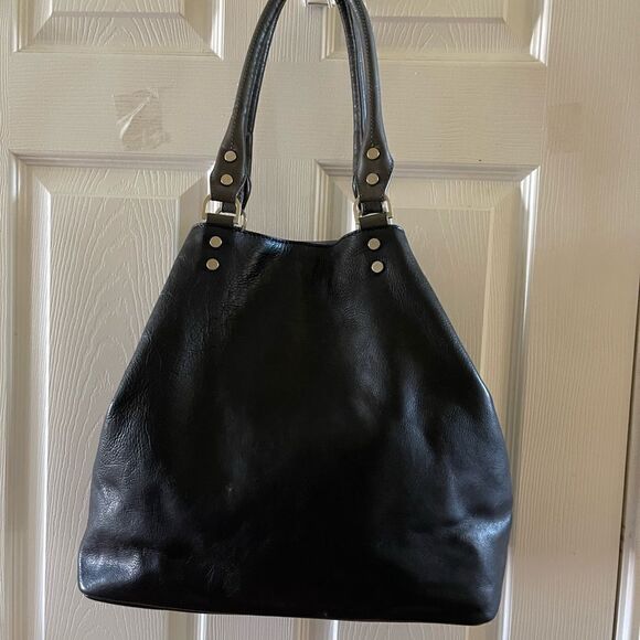 Kenneth Cole Handle It Over  Leather Black shoulder large Bag. - Picture 5 of 16
